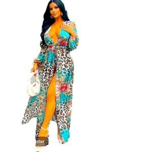 LONG sleeves romper , plunging V neck animal animal print ,chiffon .